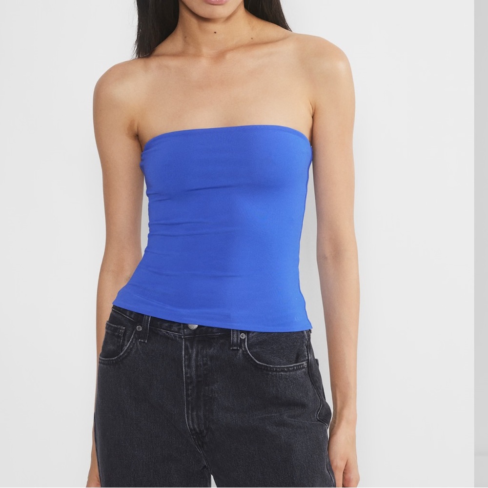 Aritzia Contour Tube Top